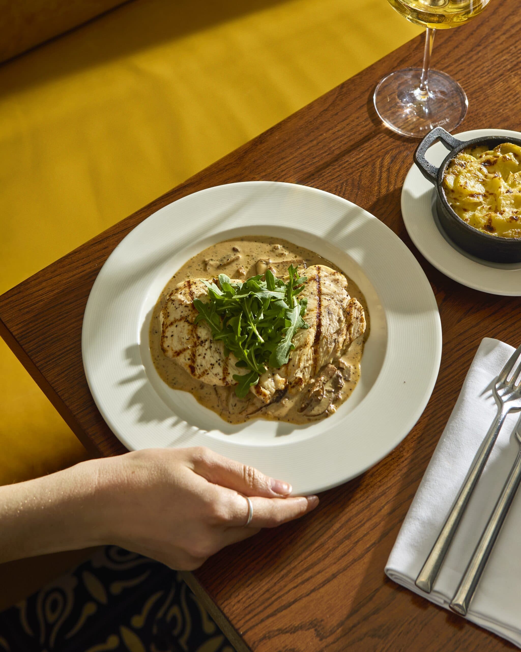 2 courses from 19.95 // 3 courses from 23.95
